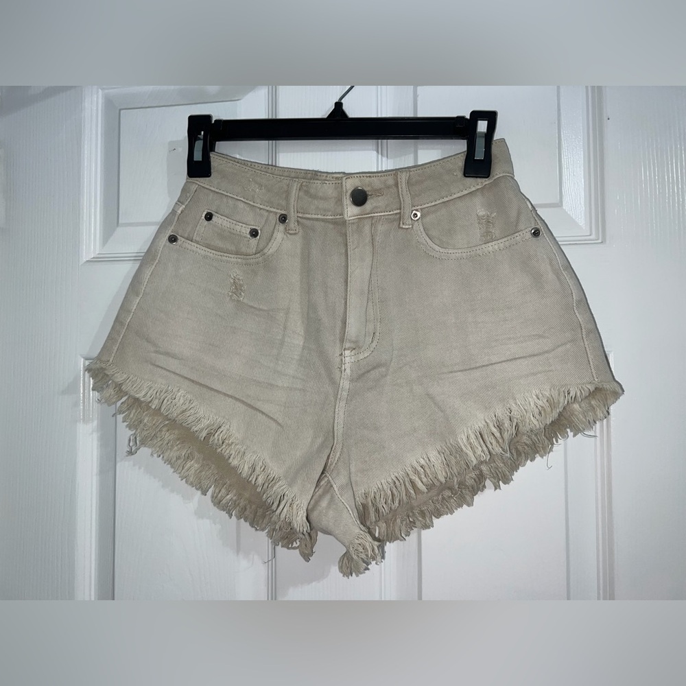 Mustard Seed Tan High Waisted Frayed Hem Shorts - Size Small